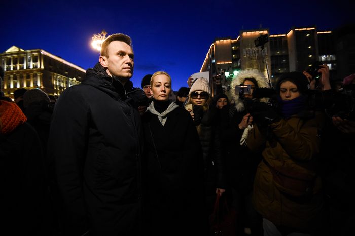 Акция в память о погибших в Кемерове на Пушкинской площади в Москве