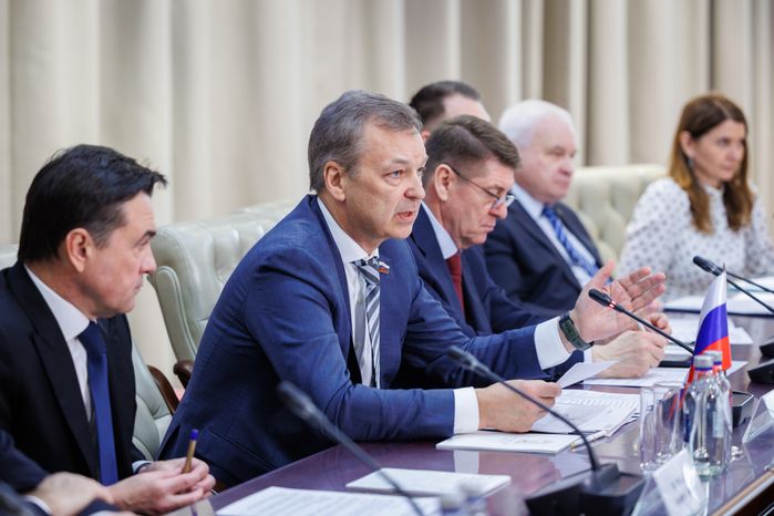 Андрей Воробьев принял участие в работе комиссии по сотрудничеству между Совфедом и Сенатом Парламента Казахстана