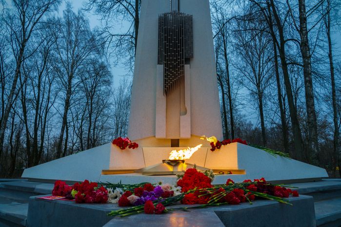 Обновленный мемориал в микрорайоне Майданово в Клину