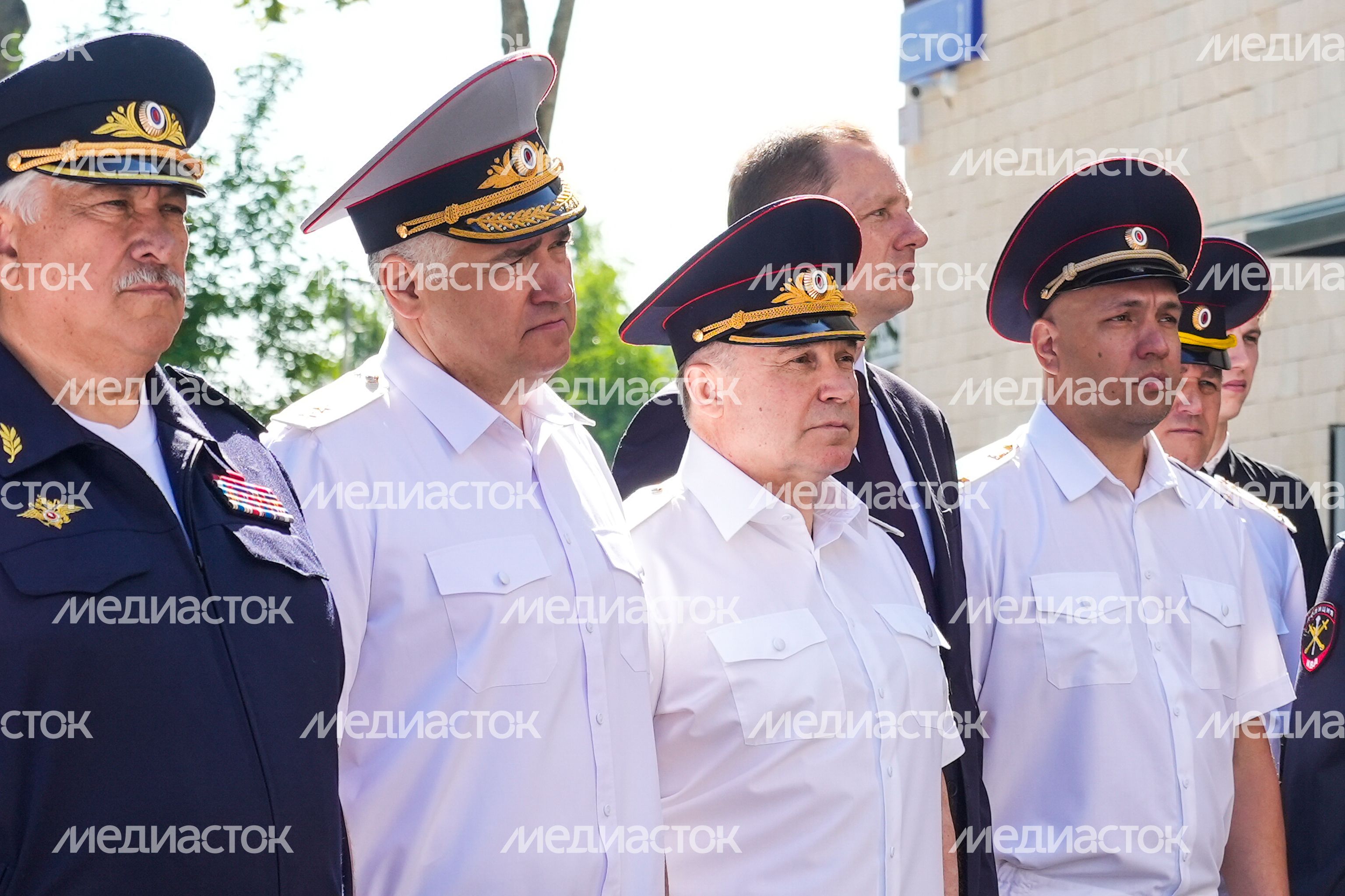 Андрей Воробьев поздравил сотрудников ГИБДД с профессиональным праздником