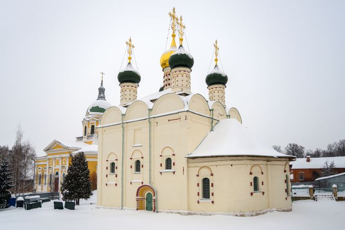 Никольский собор на территории Зарайского кремля зимой