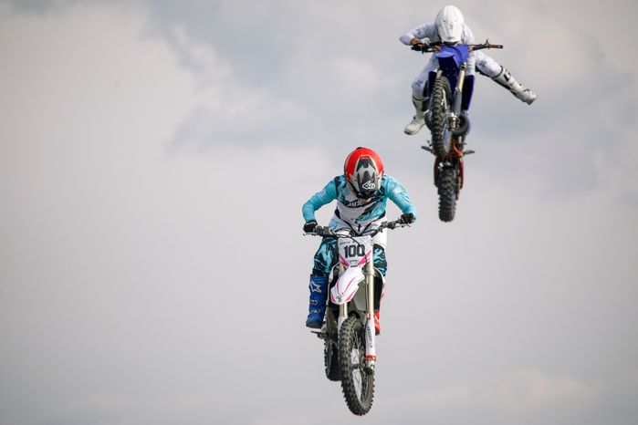 Шоу команды мотофристайла FMX13 в Лобне