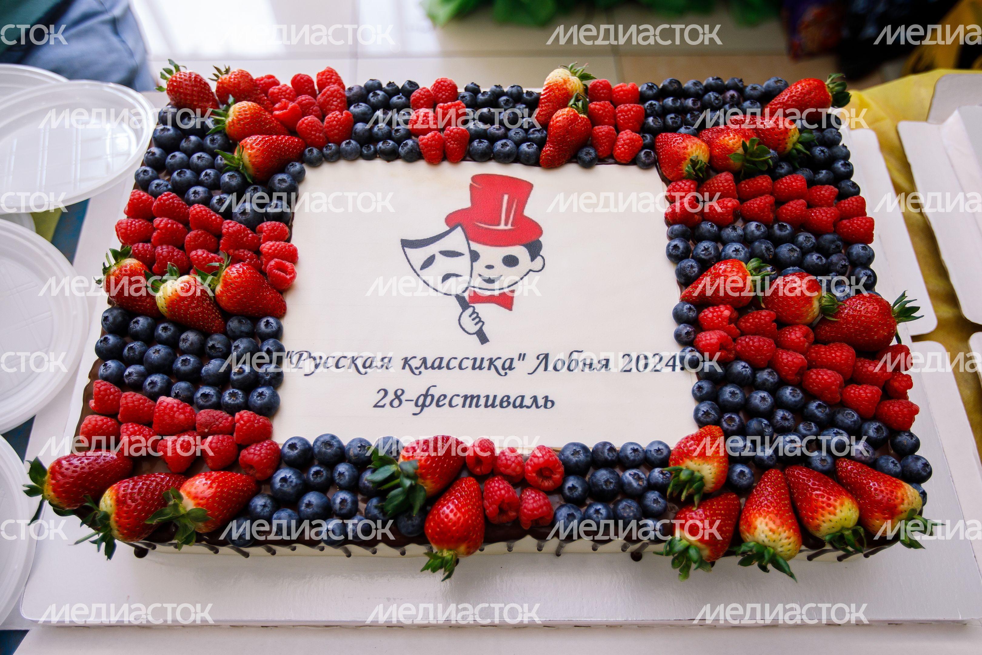 Закрытие молодежного блока XXVIII Международного молодежного фестиваля "Русская классика. Лобня" Закрытие молодежного блока XXVIII Международного молодежного фестиваля "Русская классика. Лобня"