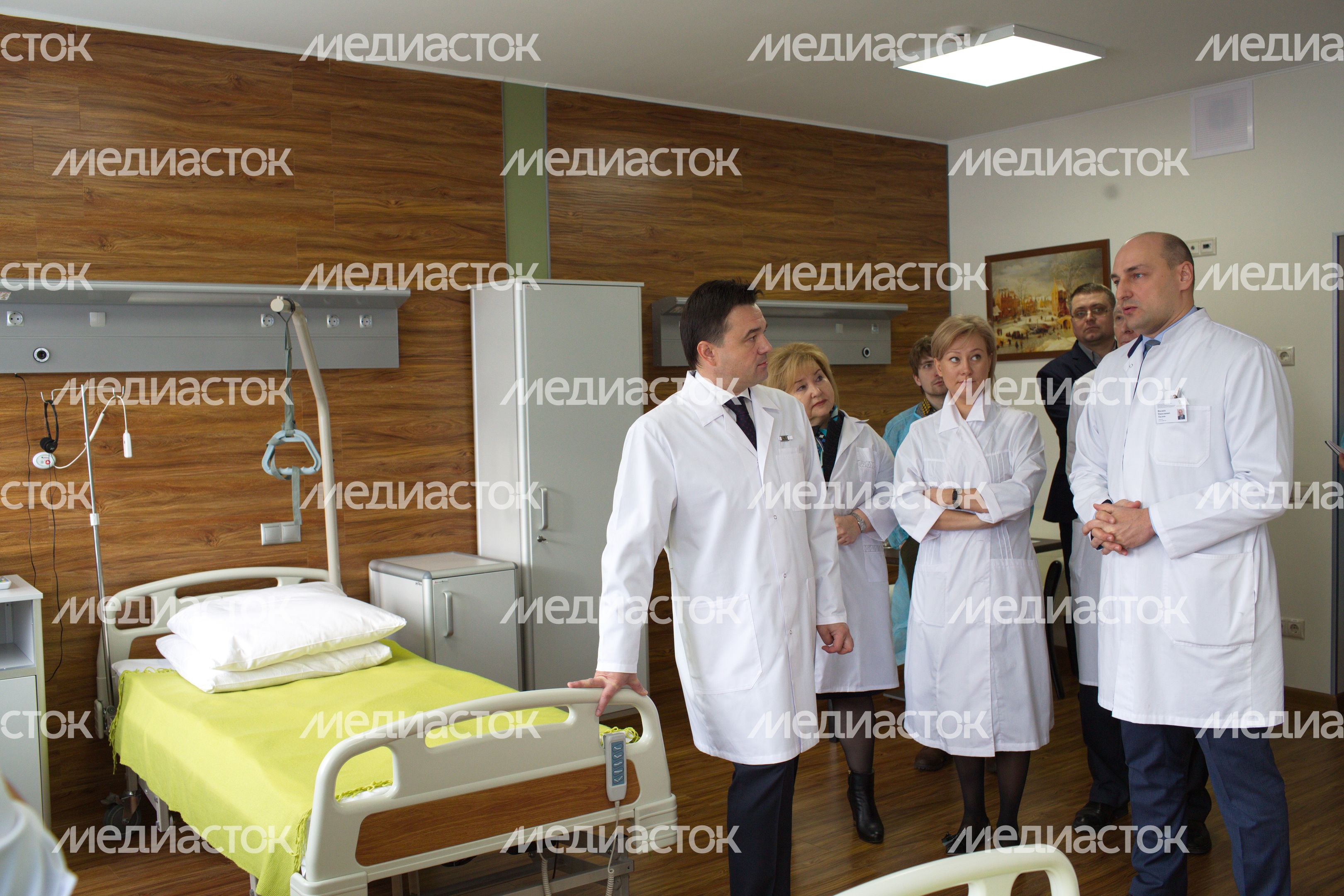 А. Воробьев посетил главный хирургический корпус МОНИКИ