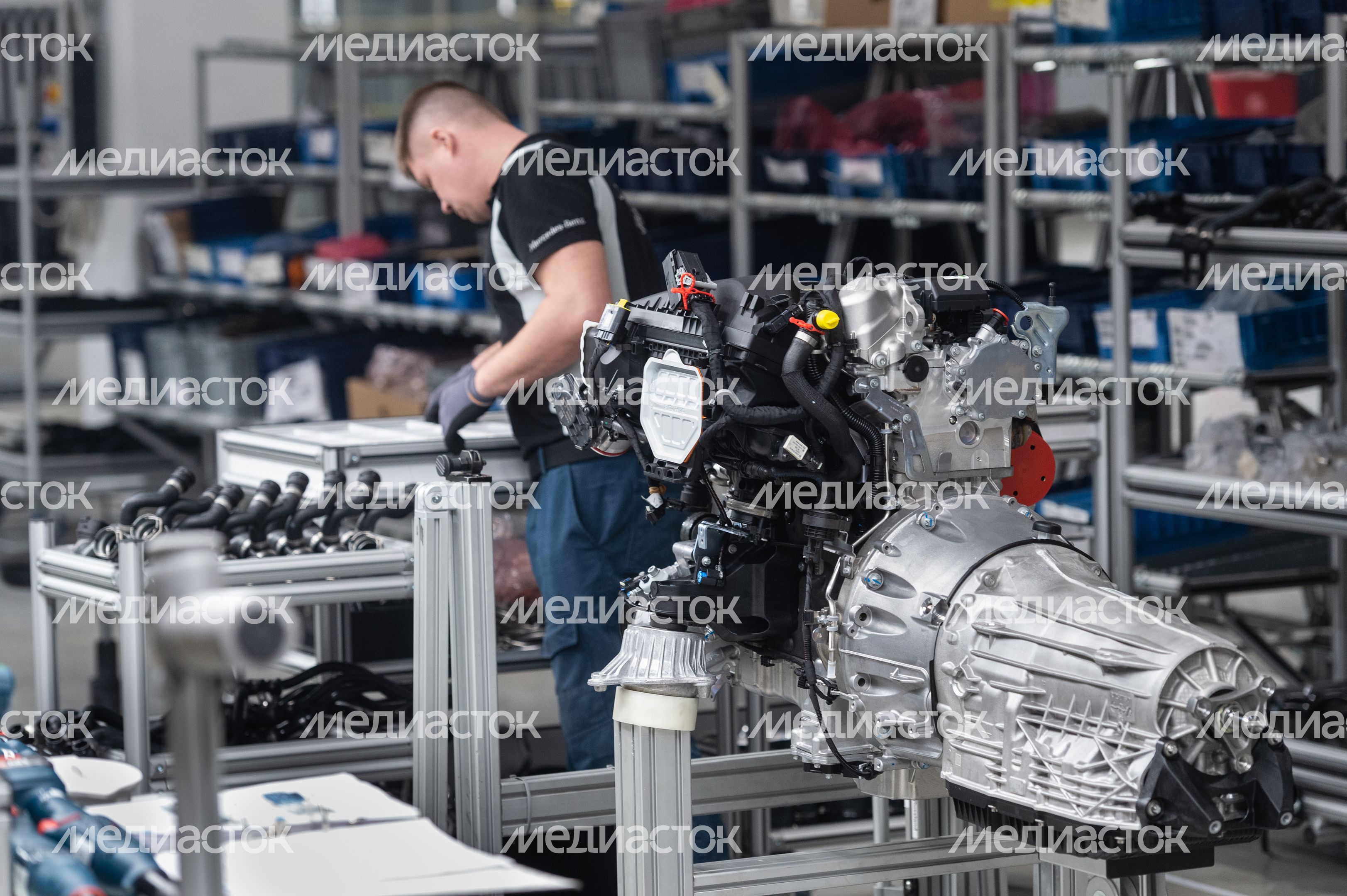 Открытие автомобильного завода Mercedes‑Benz в Подмосковье
