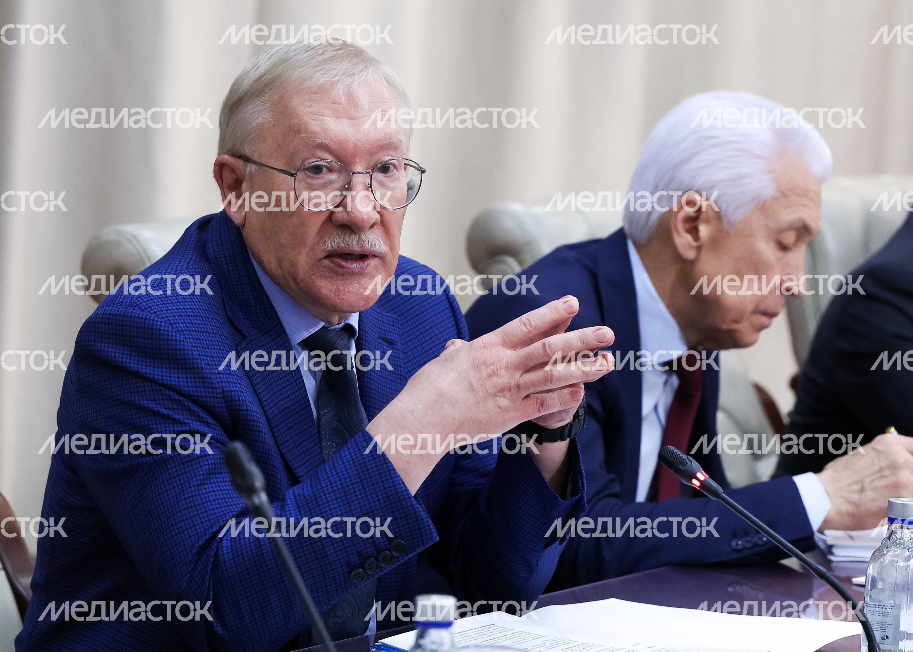 В региональном Доме Правительства прошло заседание Комитета Госдумы РФ по контролю В региональном Доме Правительства прошло заседание Комитета Госдумы РФ по контролю