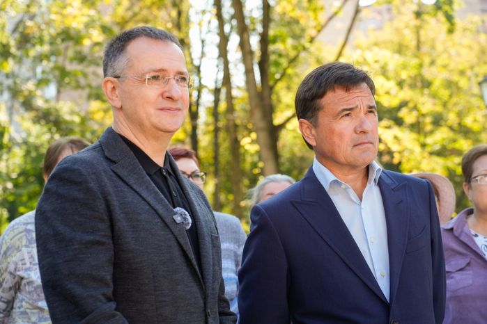 Андрей Воробьев и Владимир Мединский открыли новый сквер в усадьбе "Лыткарино"