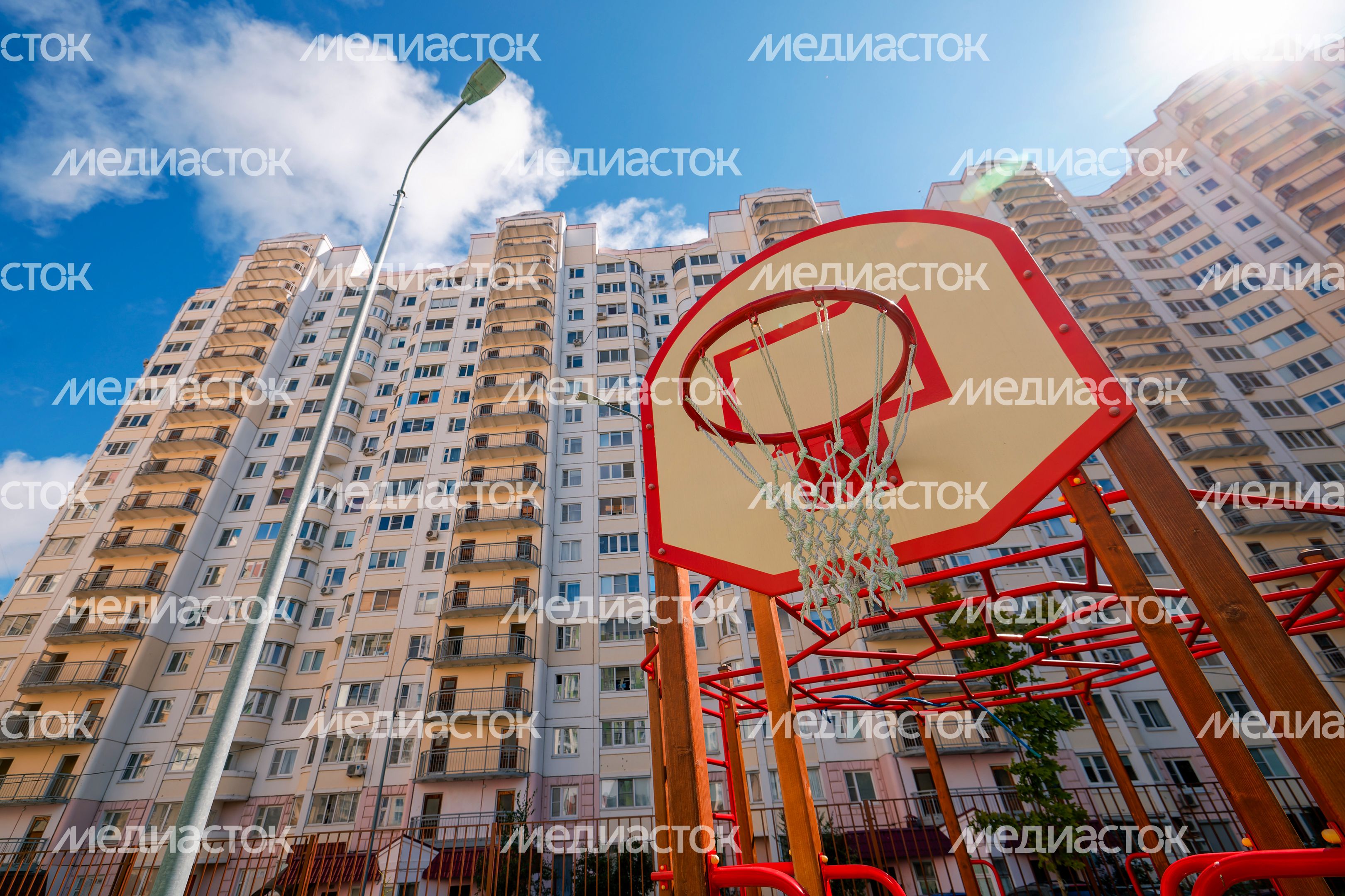 Спортивная площадка в новом детском саду «Серебряные росы» в поселке Андреевка Спортивная площадка в новом детском саду «Серебряные росы» в поселке Андреевка