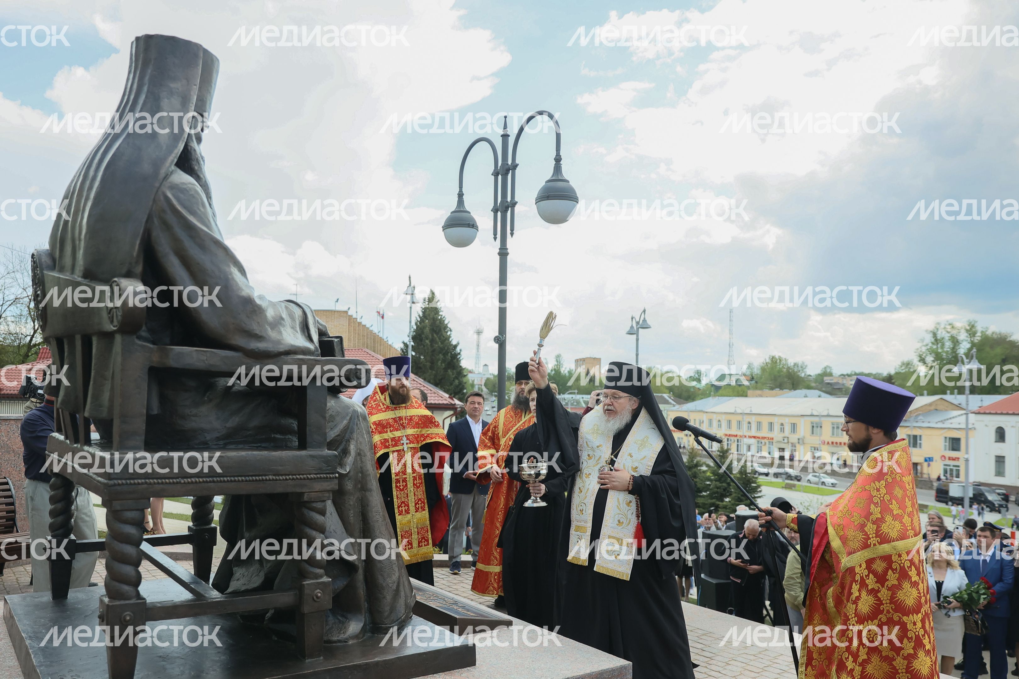 Открытие памятника митрополиту Волоколамскому и Юрьевскому Питириму Открытие памятника митрополиту Волоколамскому и Юрьевскому Питириму