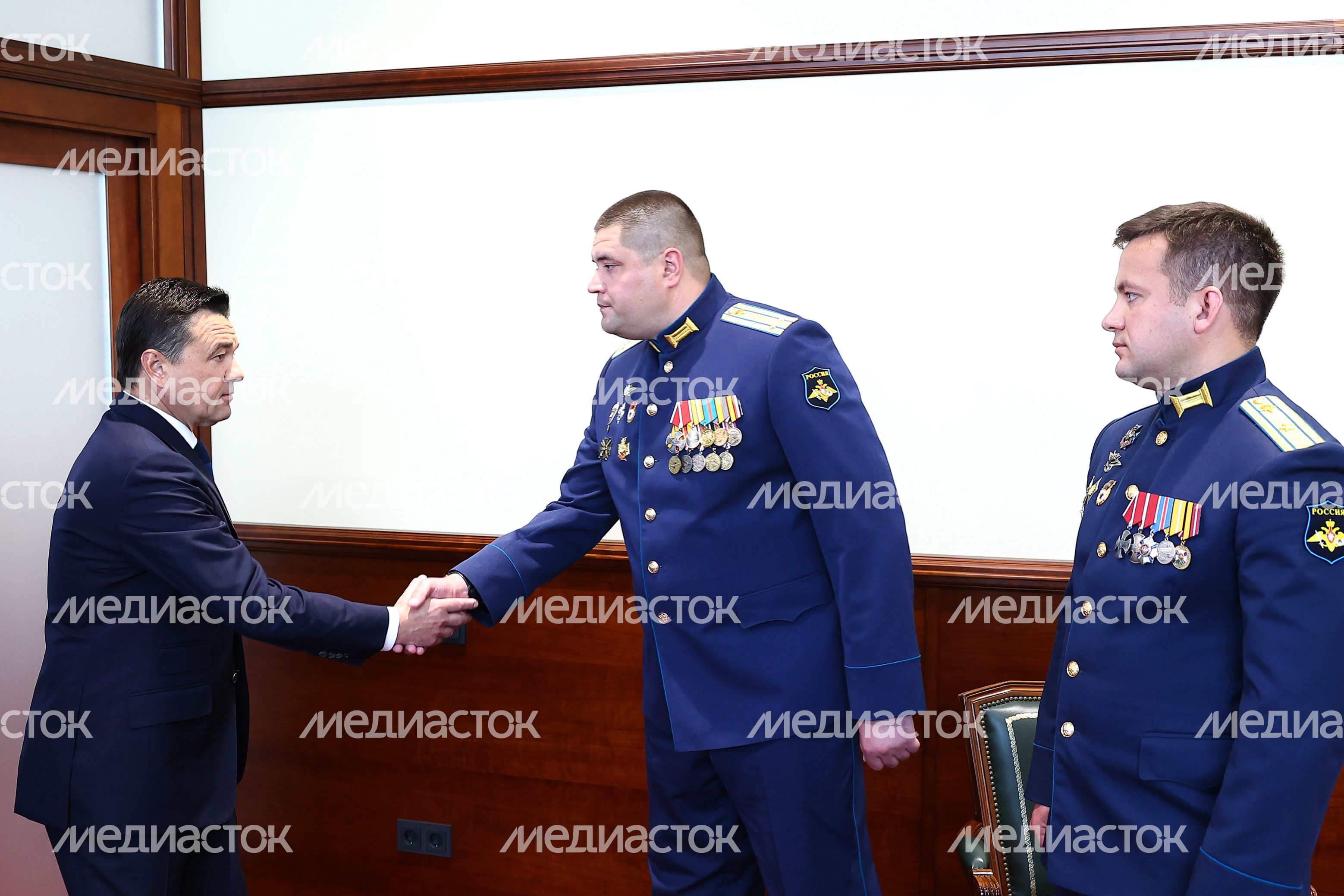 Губернатор встретился  с участниками президентской программы «Время героев»