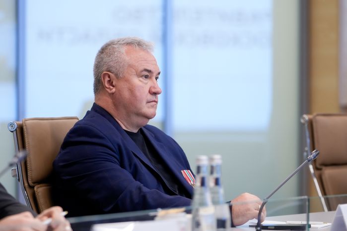 На совещании с губернатором главной темой стала поддержка защитников Родины и их близких