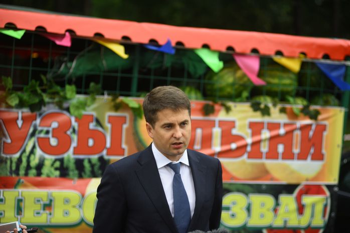 Открытие сезона торговли арбузами в Москве