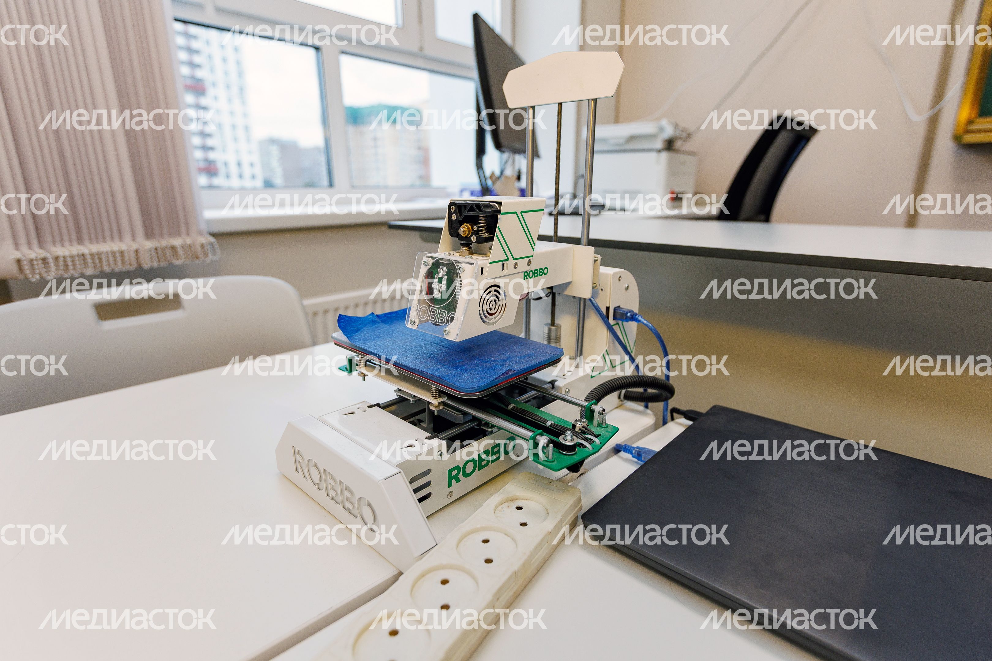 3D-принтер в учебном классе воспитательно-образовательного комплекса «Успех» (Гимназия № 5) в Дзержинском 3D-принтер в учебном классе воспитательно-образовательного комплекса «Успех» (Гимназия № 5) в Дзержинском