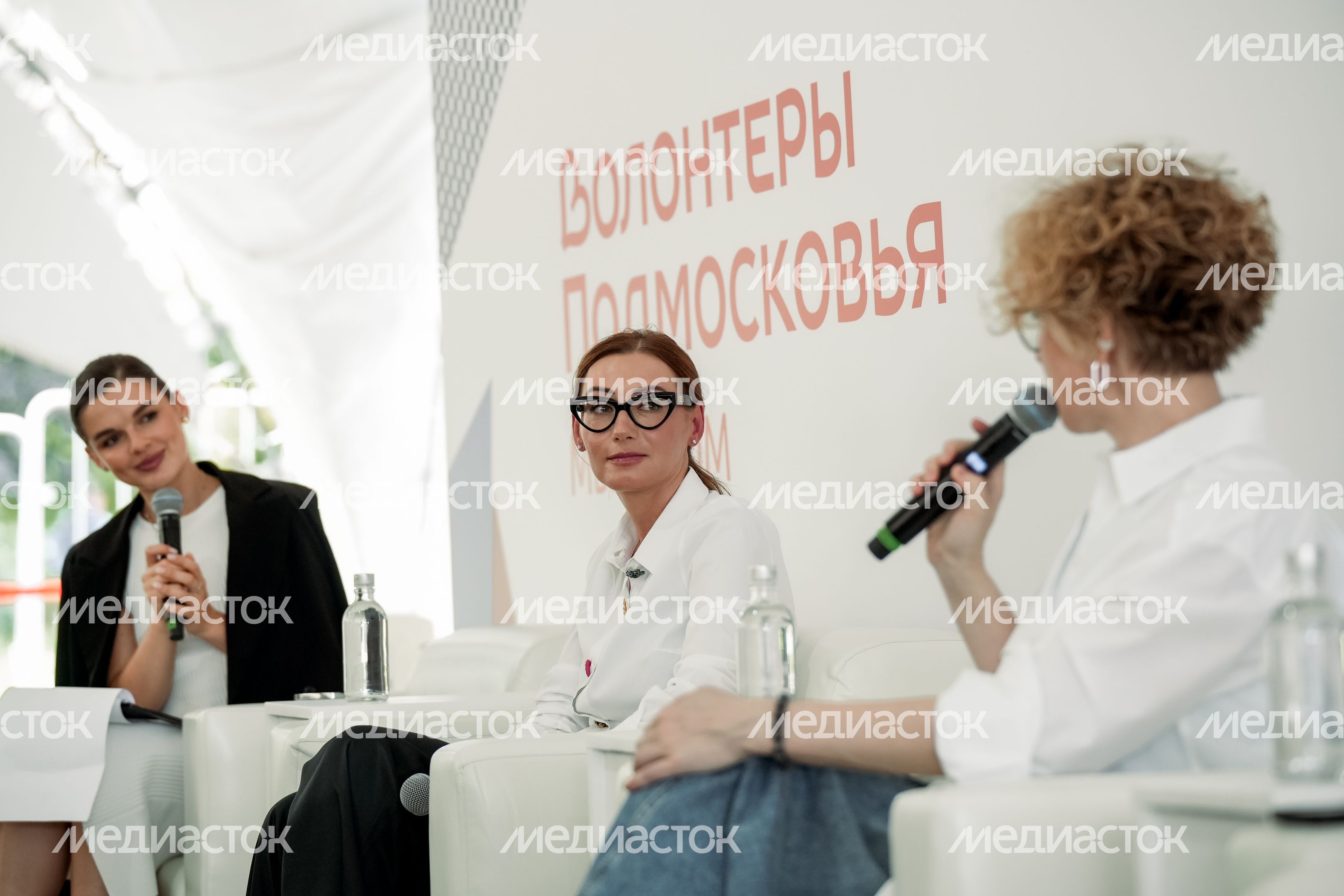 Панельная дискуссия с представителями волонтерского корпуса "Интервидения" Панельная дискуссия с представителями волонтерского корпуса "Интервидения"