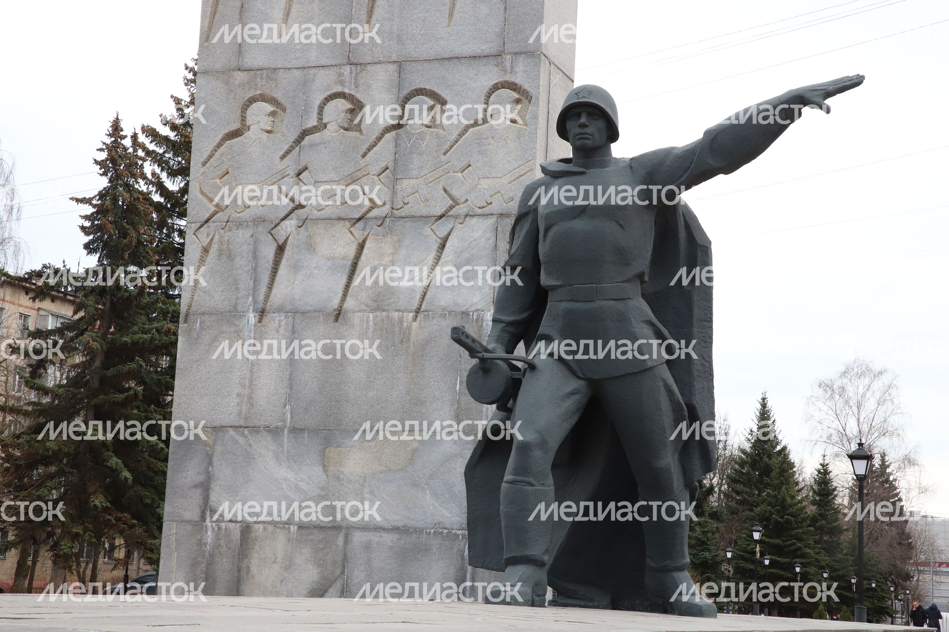 Памятник Воинам Землякам Памятник Воинам Землякам