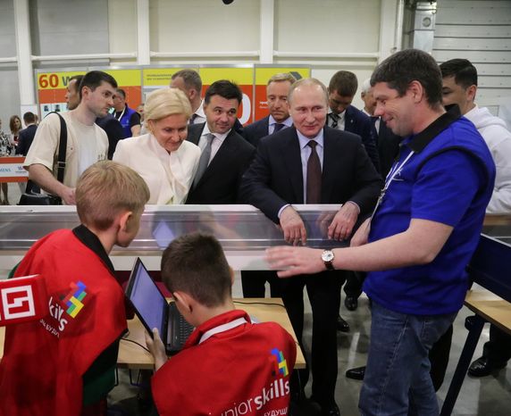 А. Воробьев и В. Путин посетили финал чемпионата рабочих профессий WorldSkills