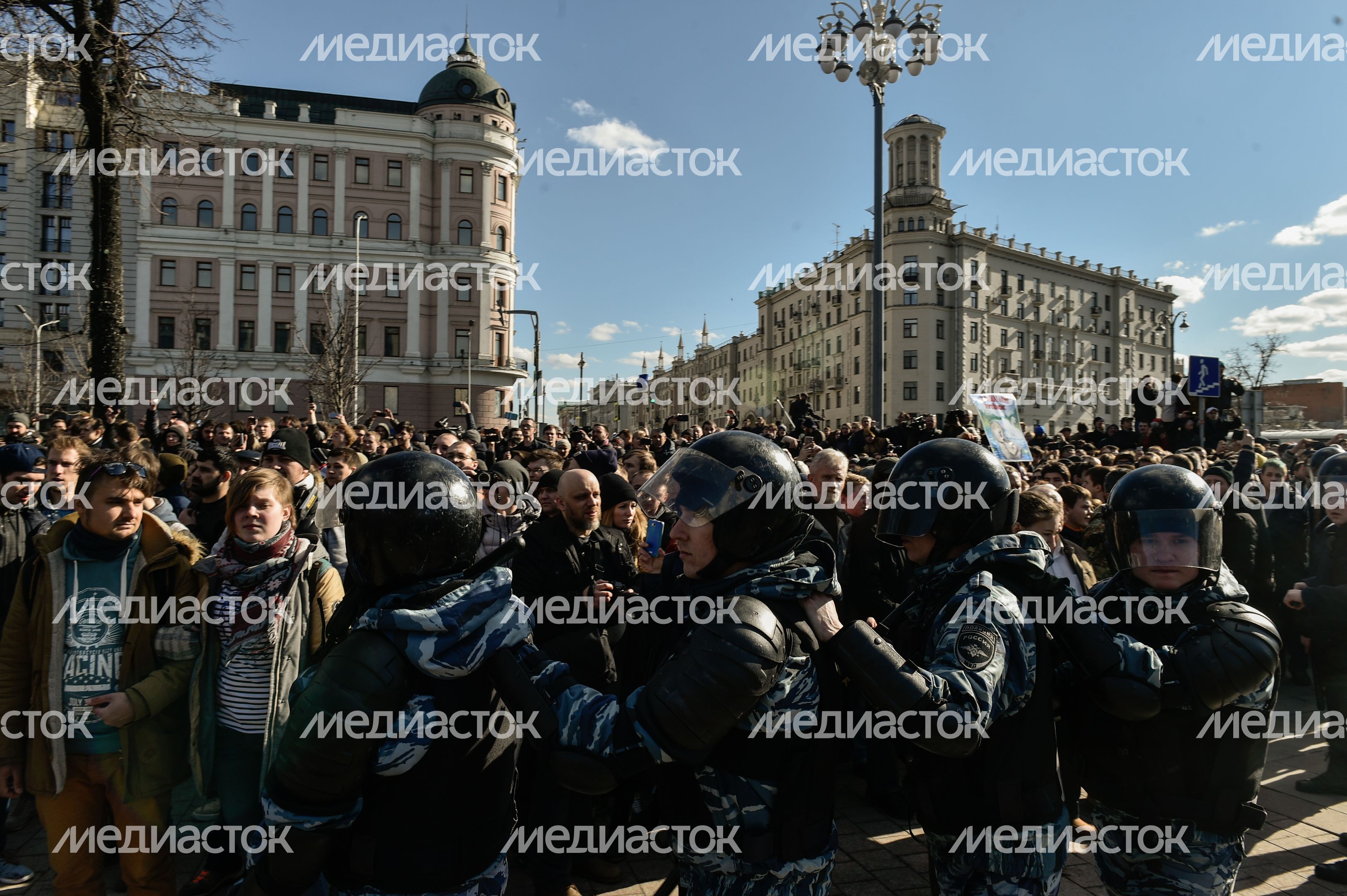 В столице прошел митинг против коррупции.