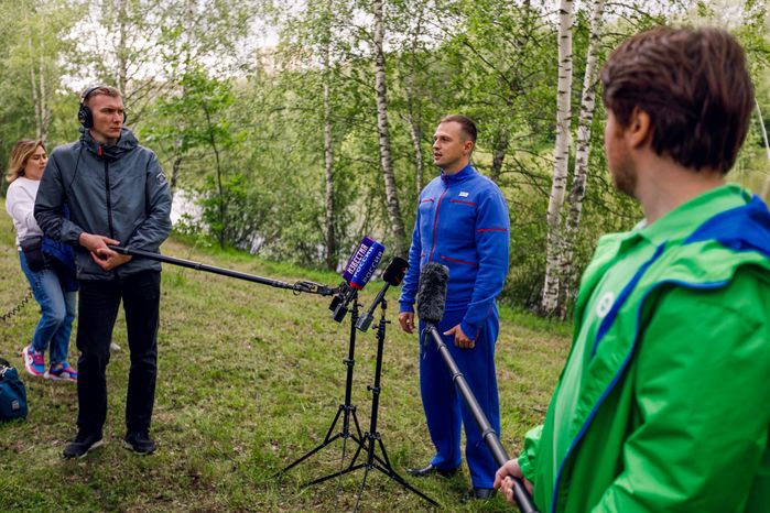 Кандидат в космонавты Александр Жеребцов в Звездном городке на тренировке спасательной операции космонавтов