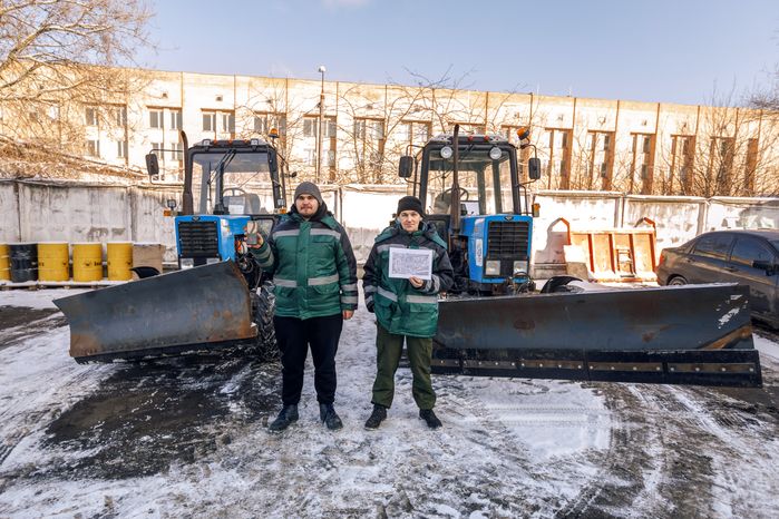 Уборка территории дворов от снега в Балашихе