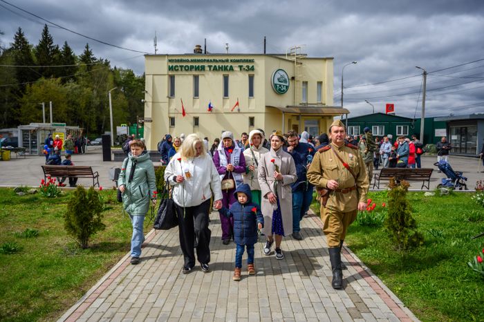 Военно-историческая реконструкция событий мая 1945 года в музее истории танка Т-34 в Мытищах