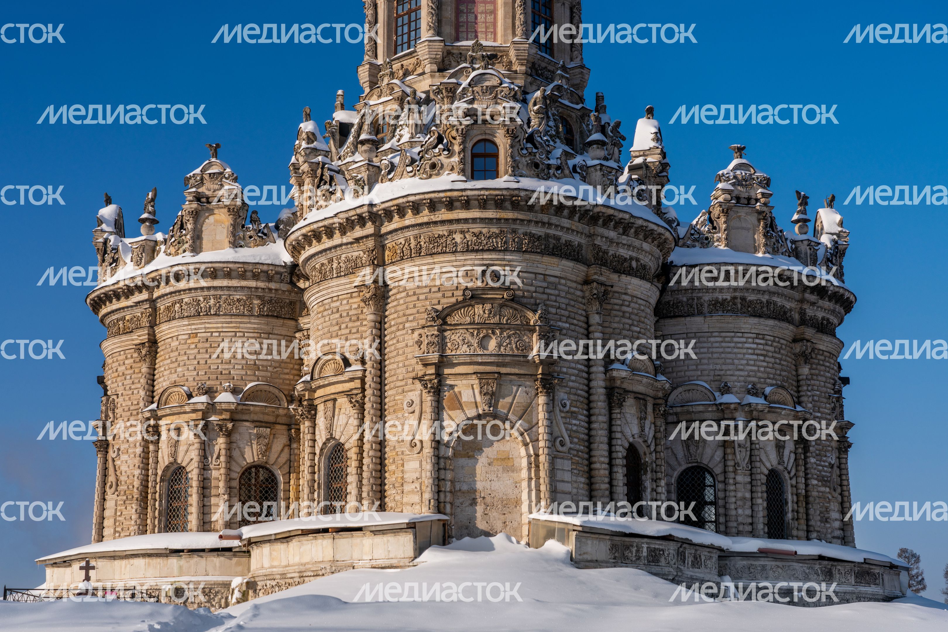 Церковь иконы Божьей Матери Знамение в поселке Дубровицы в Подольске