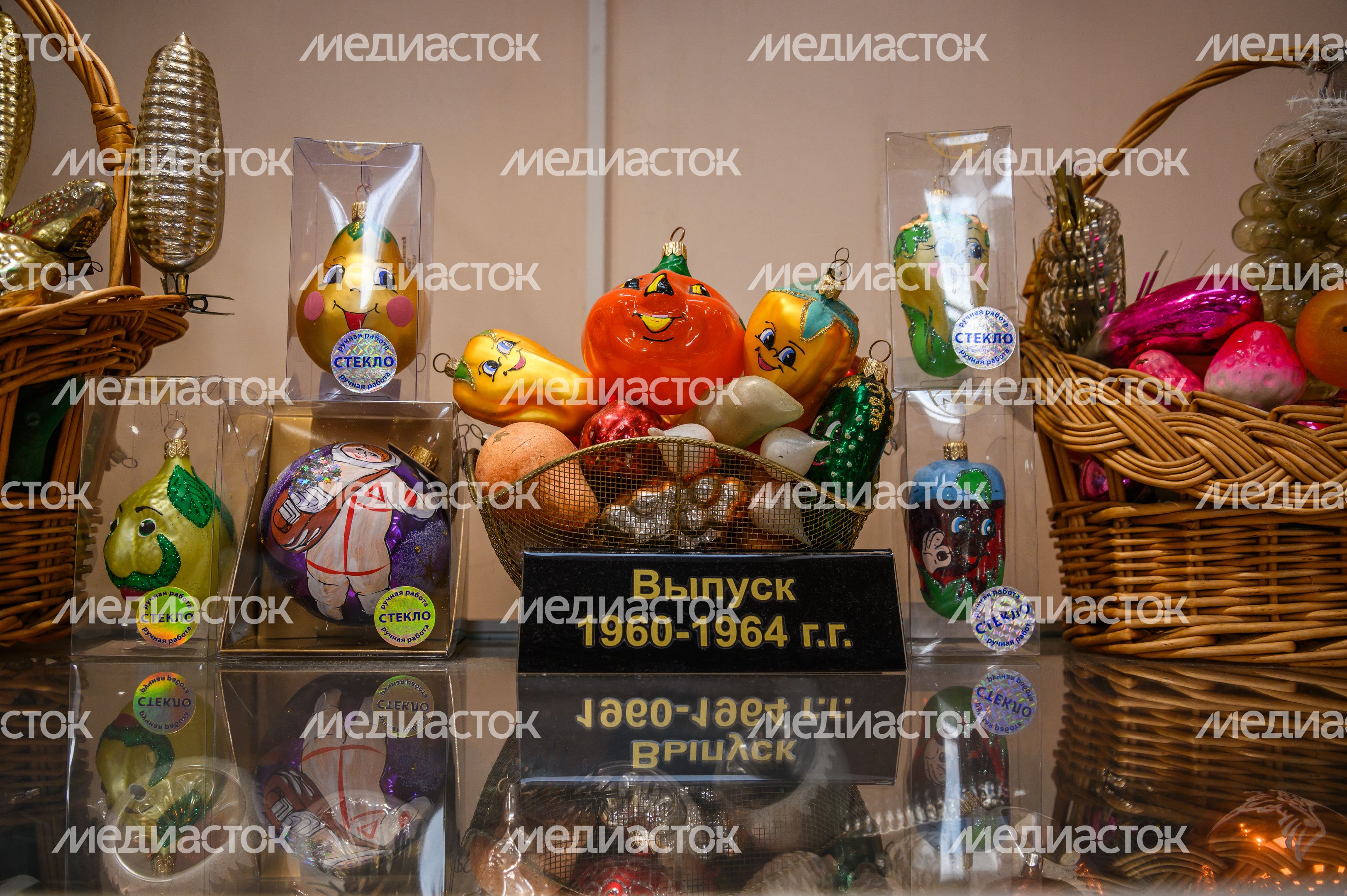 Елочные игрушки ручной работы фабрики «Иней» из Сергиево-Посадского округа Елочные игрушки ручной работы фабрики «Иней» из Сергиево-Посадского округа
