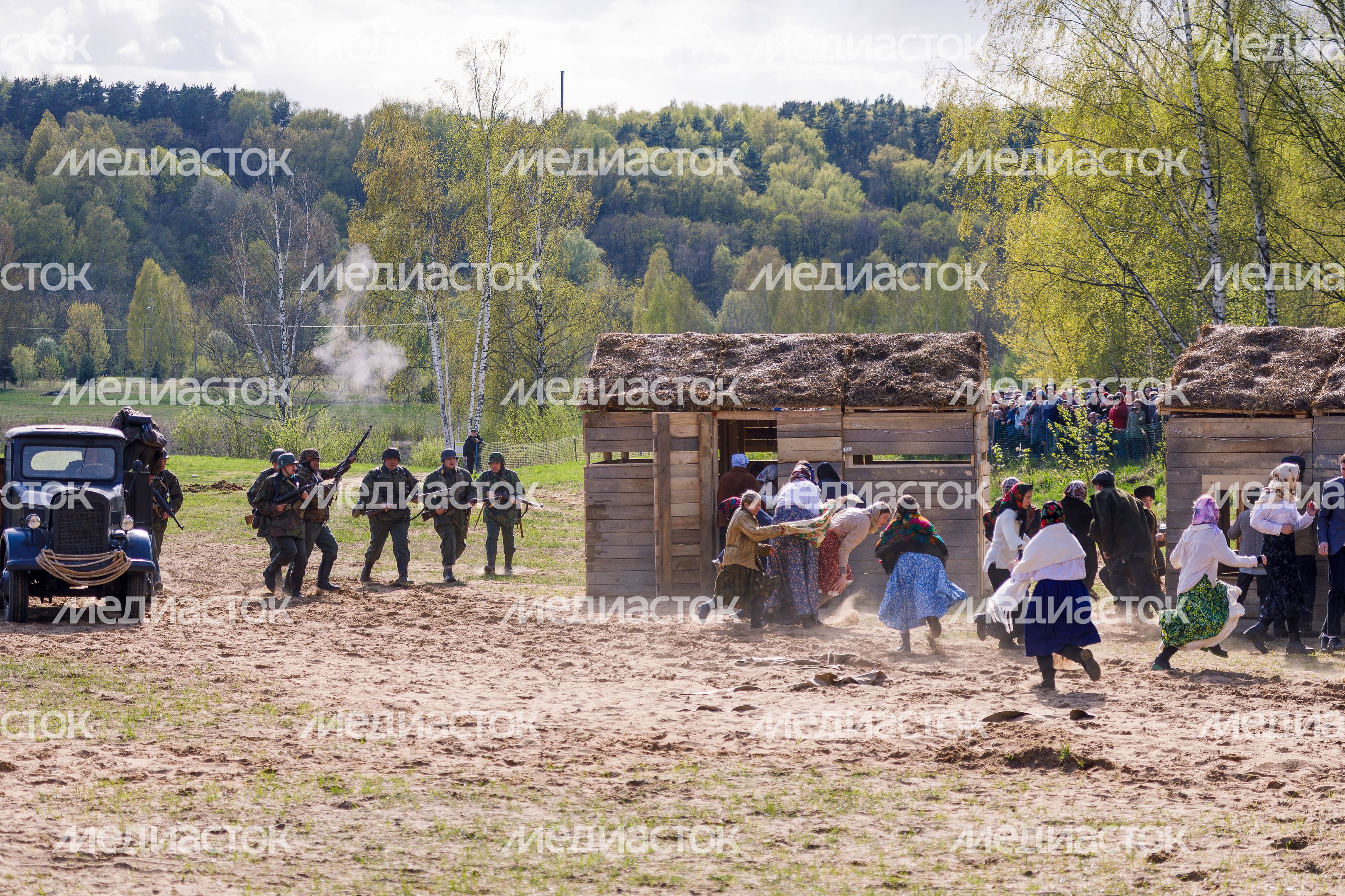 Военно-историческая реконструкция "Успех в единстве поколений" в Химках