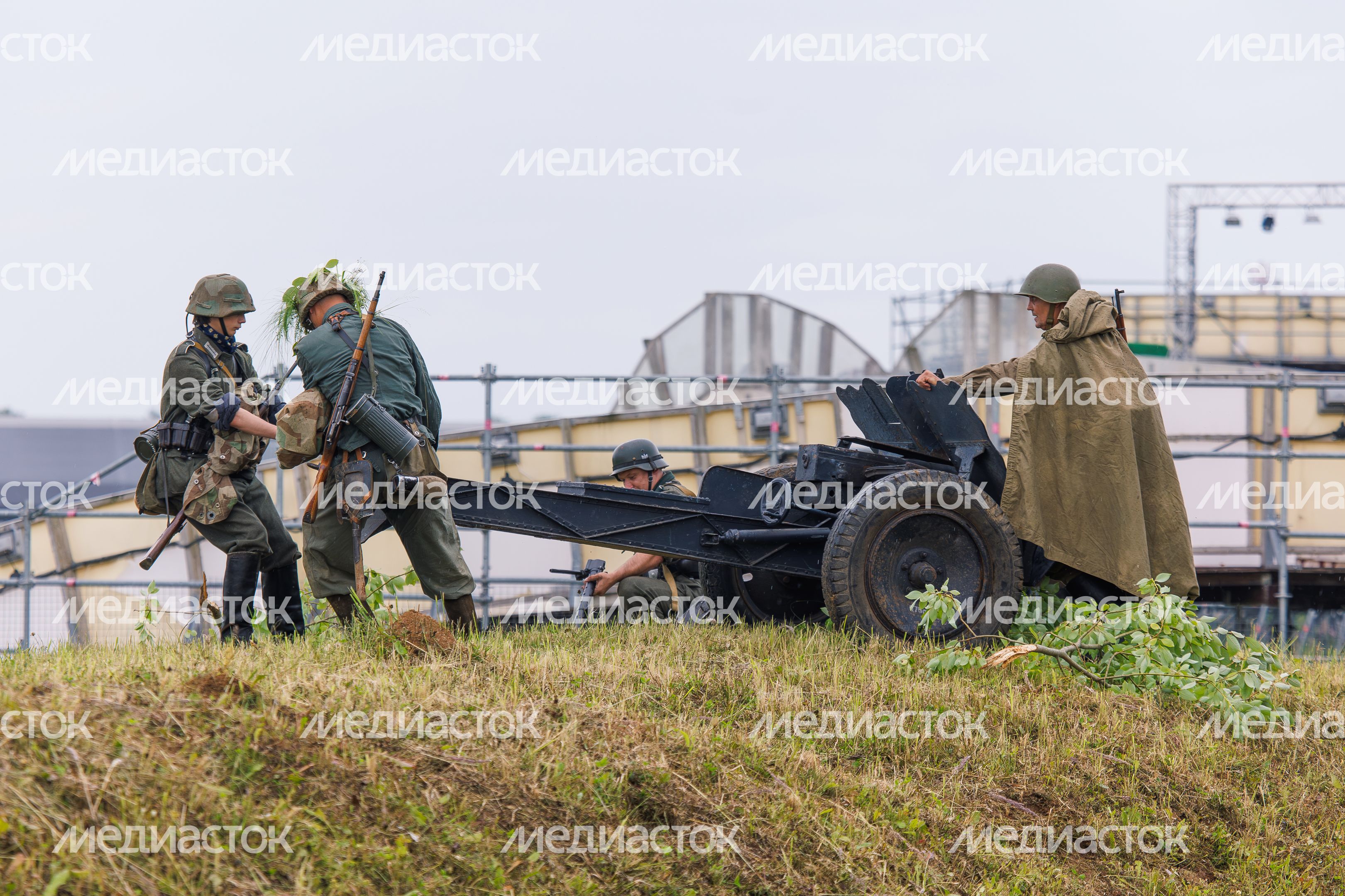 Эпизод Курской битвы под Прохоровкой на военно-исторической реконструкции в Центральном парке «Патриот»