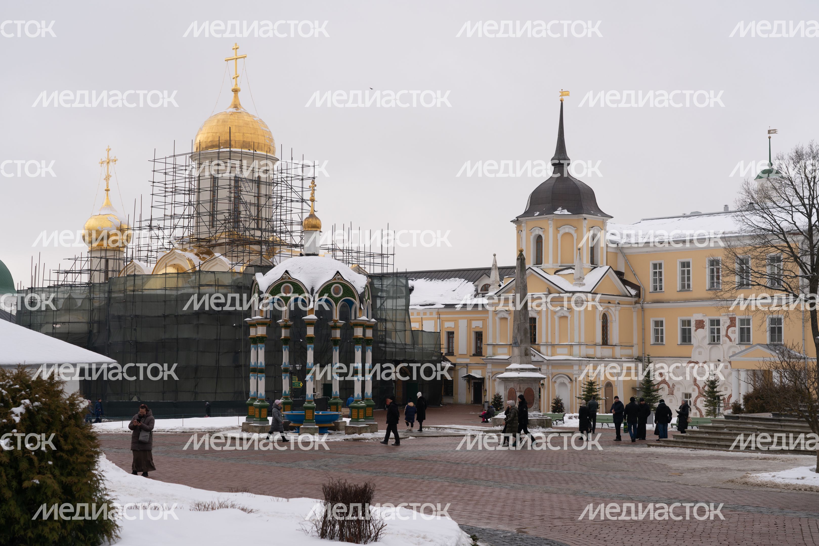 Троице-Сергиева Лавра Троице-Сергиева Лавра