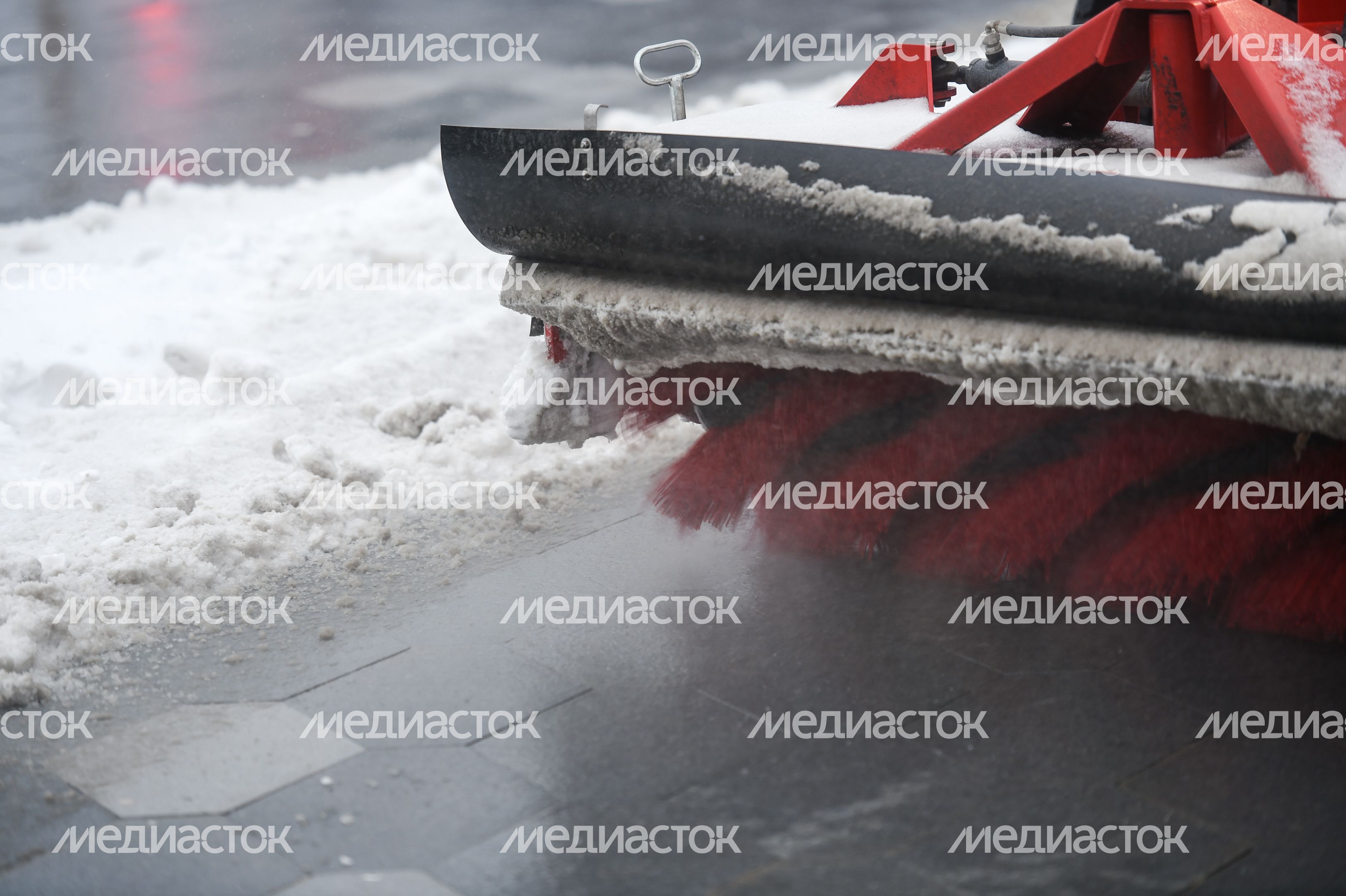 Последстивя сильного снегопада в Москве