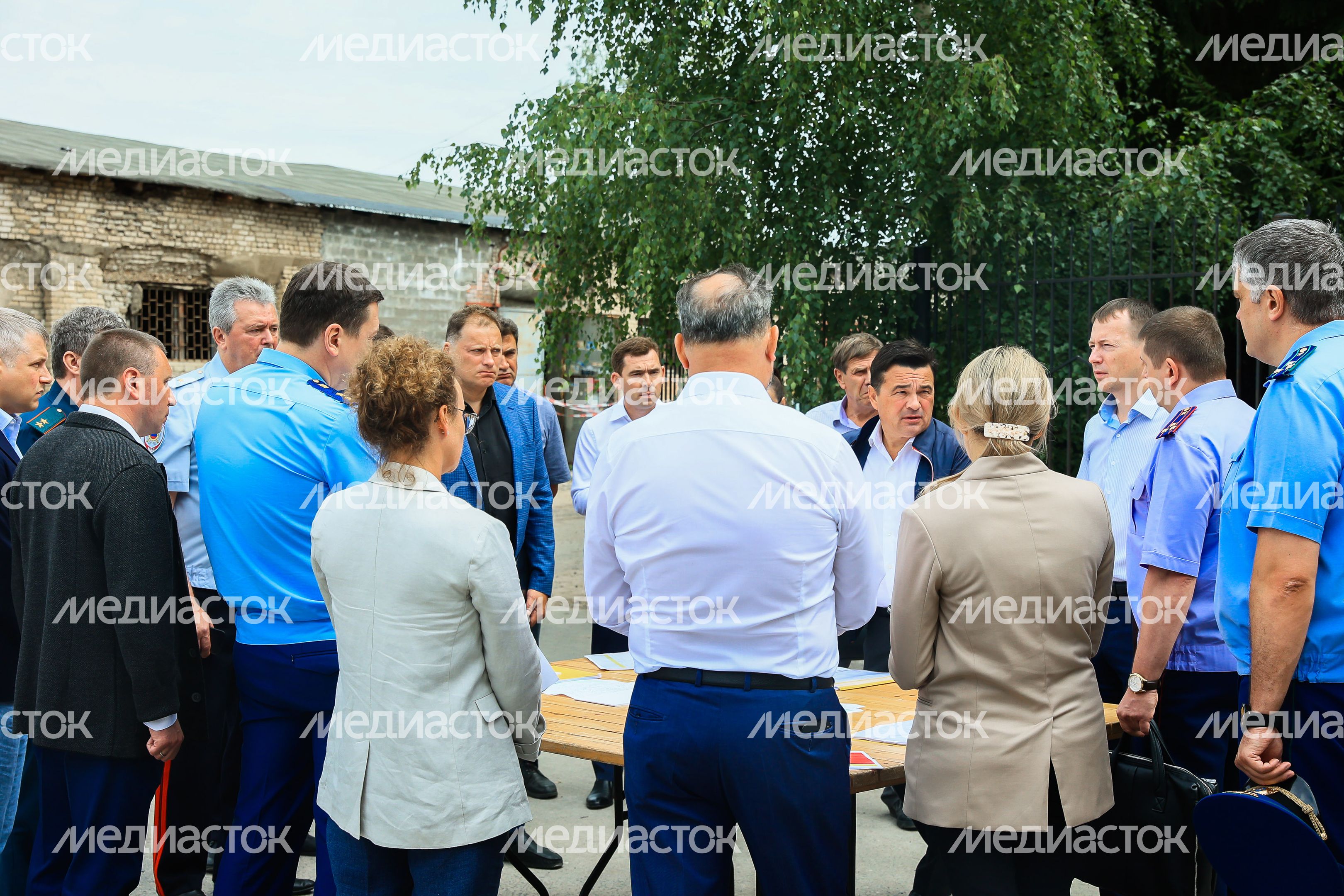 Оперативный штаб с участием Губернатора Подмосковья на месте ЧП в Сергиевом Посаде