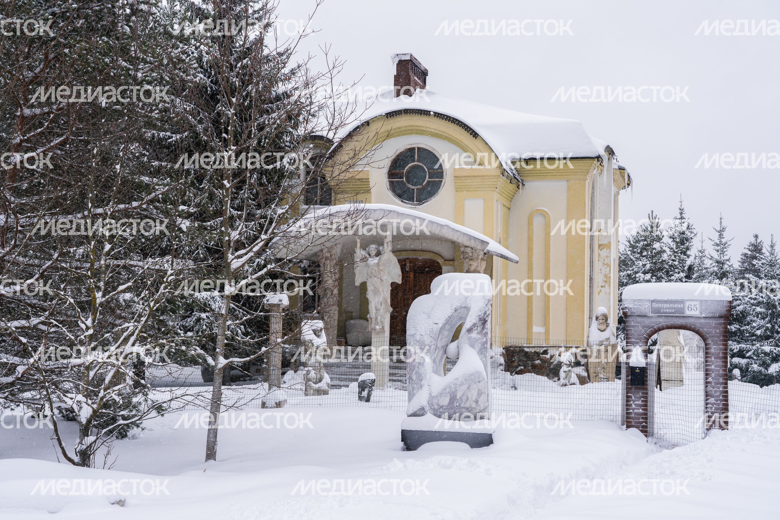 Парк и галерея скульптора Сергея Казанцева в Истре
