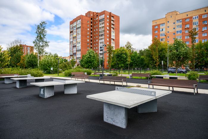 Теннисный стол в парке 30-летия Победы в Орехово-Зуево