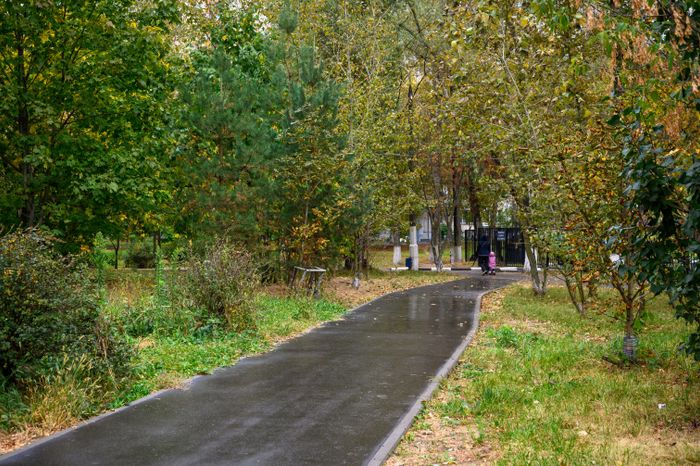 Благоустроенная народная тропа в Балашихе на шоссе Энтузиастов