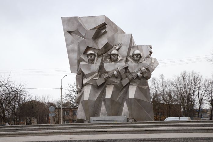 Памятник подольским курсантам