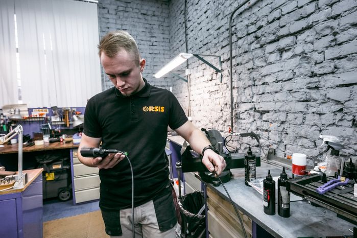 Сборочный цех подмосковного оружейного завода