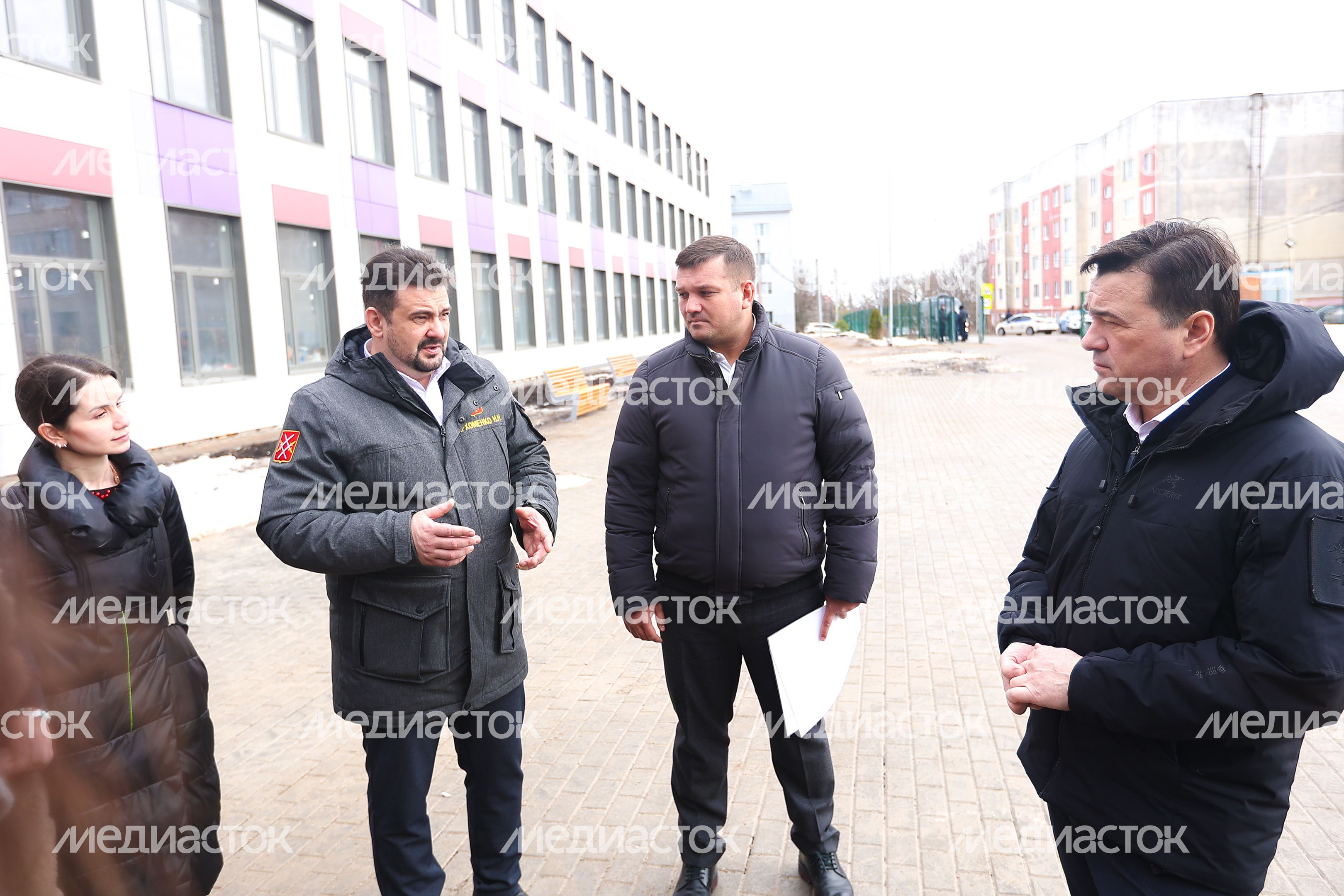 Проверка хода строительства школы в Тучкове Губернатором Подмосковья