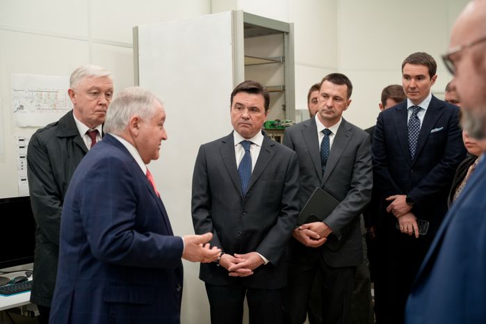 Андрей Воробьев посетил НИЦ "Курчатовский институт" ИФВЭ в Протвине