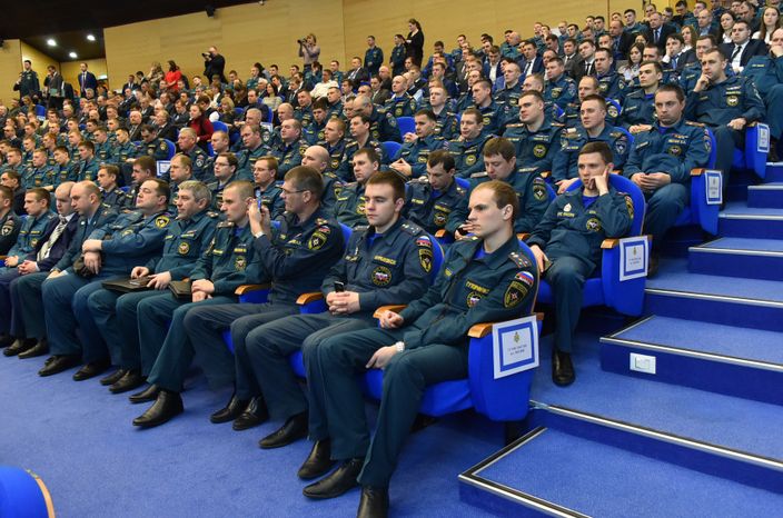 Сбор по подведению итогов деятельности системы РСЧС прошел в подмосковном доме правительства