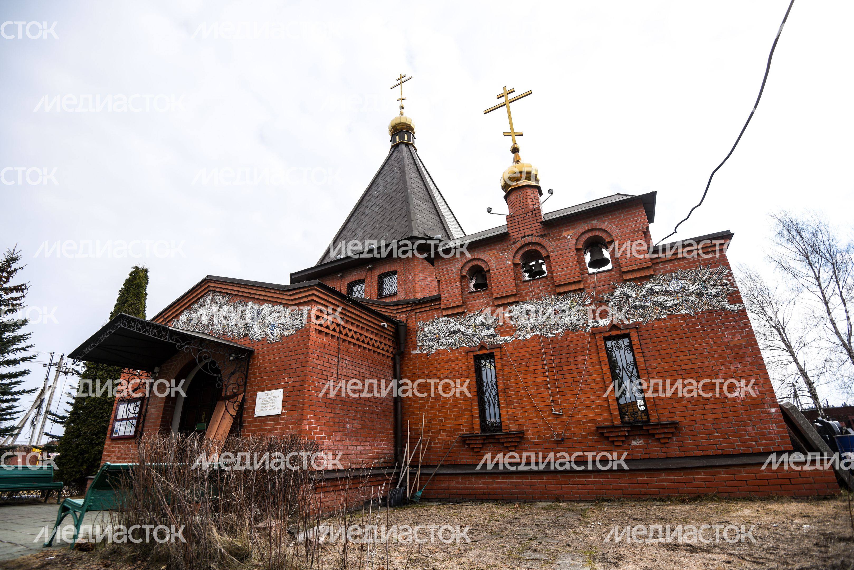 Церковь святителя Иннокентия митрополита Московского на кладбище Ракитки