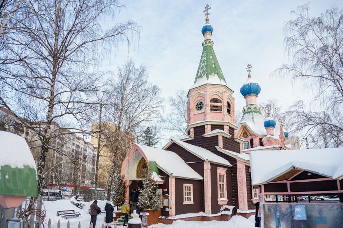 Зимний Свято-Троицкий храм в Люберцах