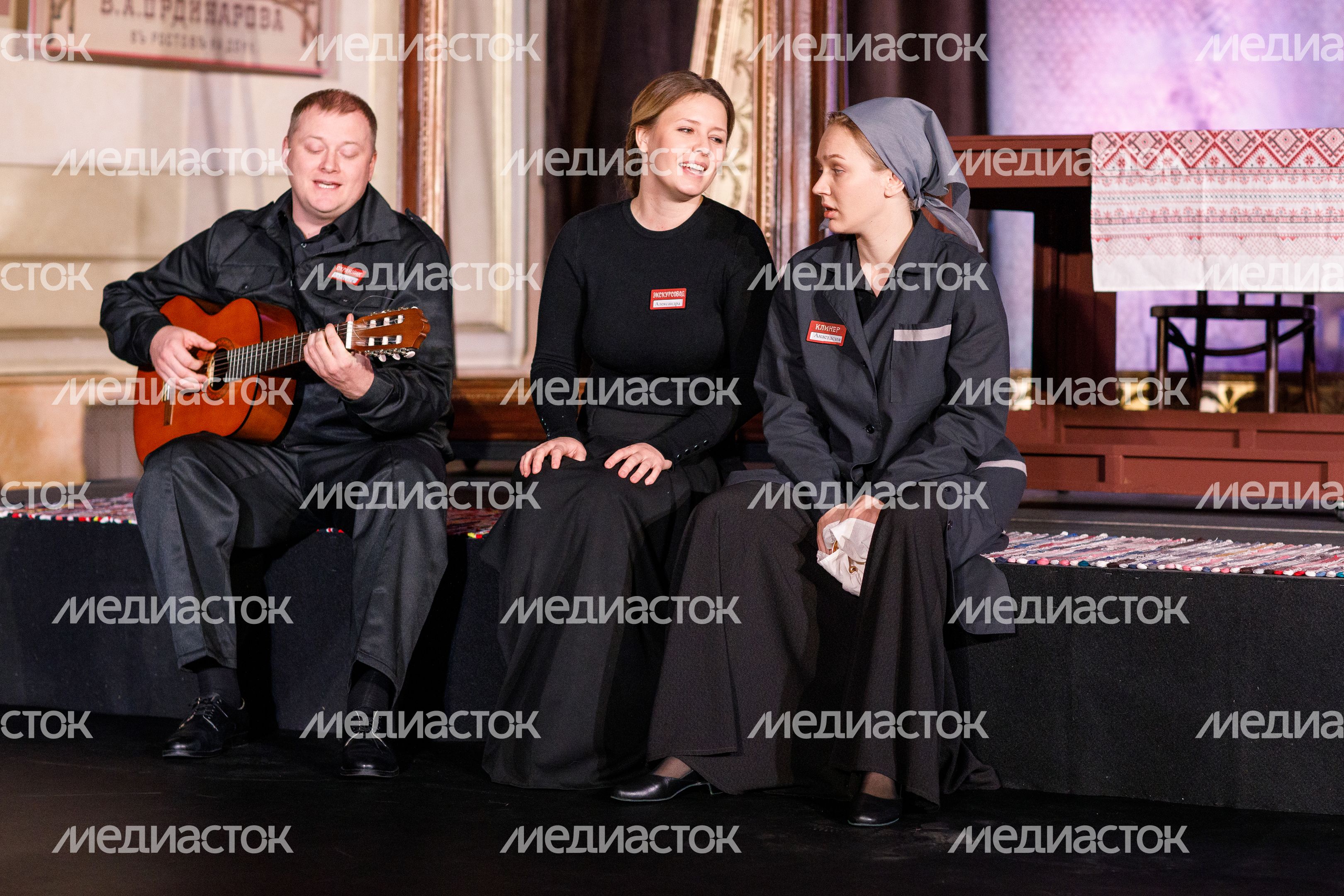 Москва. МГТ «Семейная картина»