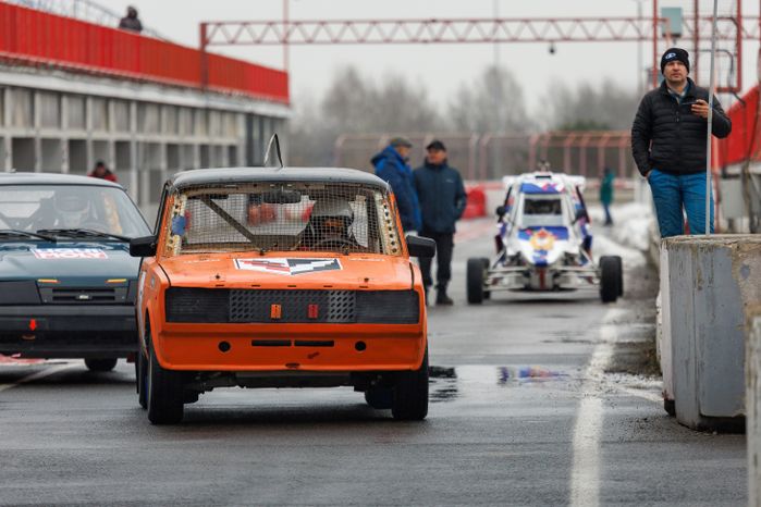 Открытие сезона ралли-кросса на гоночной трассе ADM Raceway в Мячково округа Люберцы