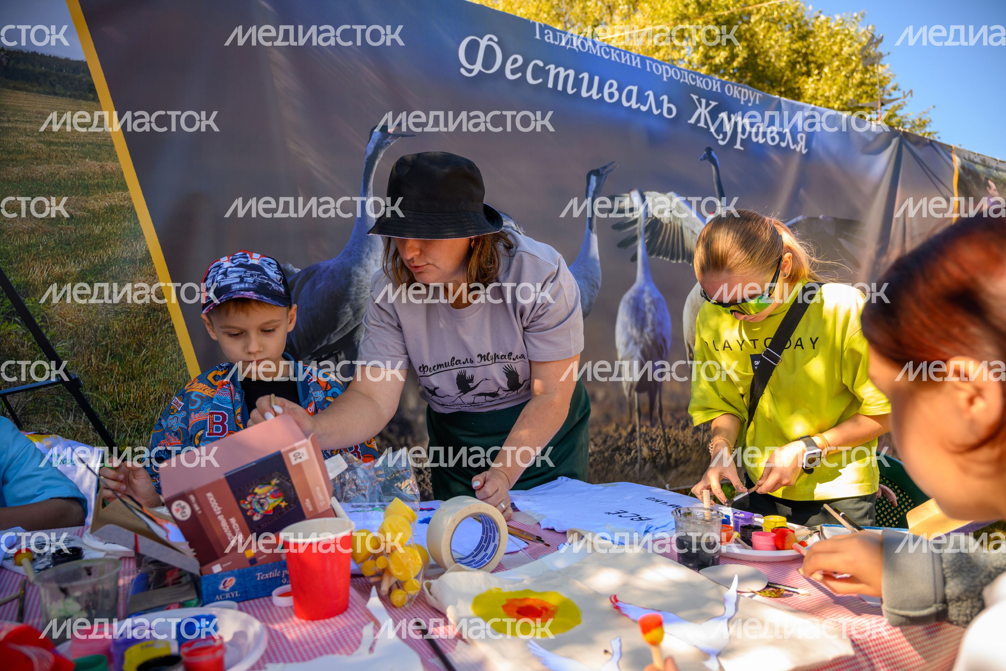 Мастер-класс для детей на Фестивале журавля в заказнике «Журавлиная родина» Талдомского округа