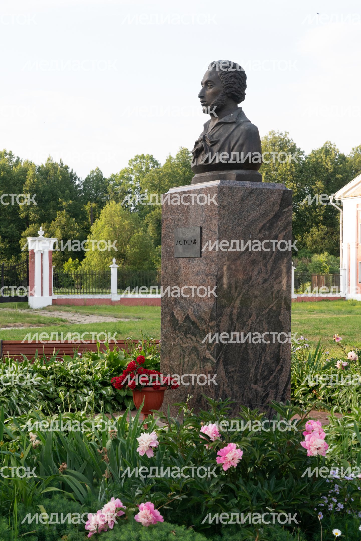 Имение Гончаровой Имение Гончаровой