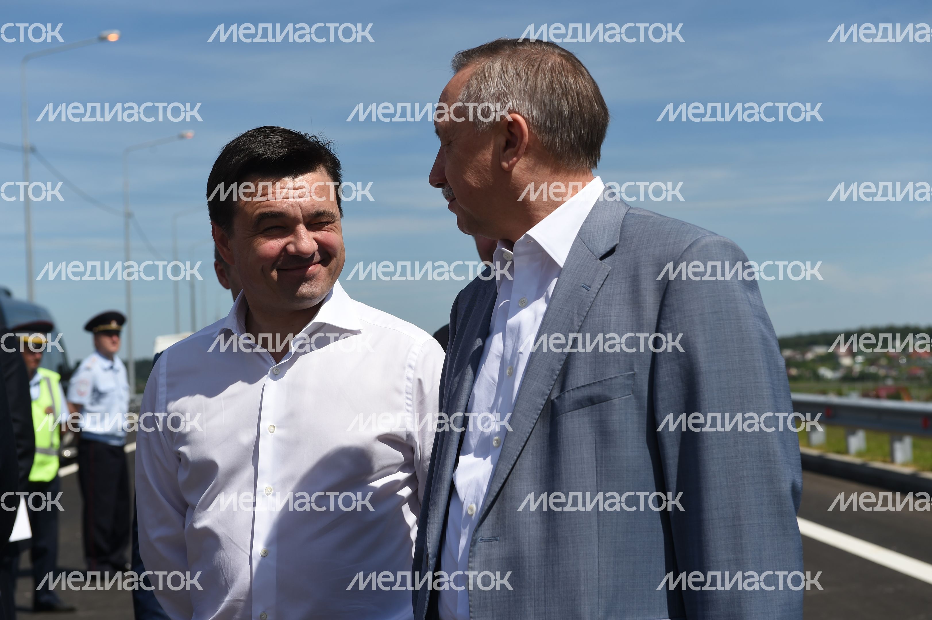 Губернатор Московской области Андрей Воробьев открыл путепровод в Солнечногорском районе Губернатор Московской области Андрей Воробьев открыл путепровод в Солнечногорском районе