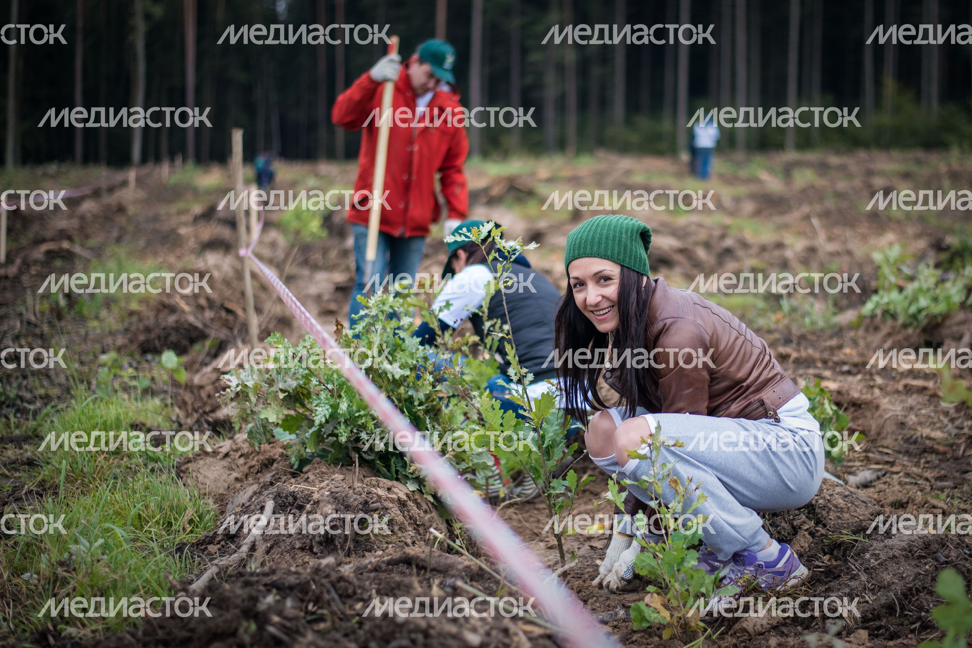 Губернатор Московской области на акции «Наш лес. Посади свое дерево» в Мытищах