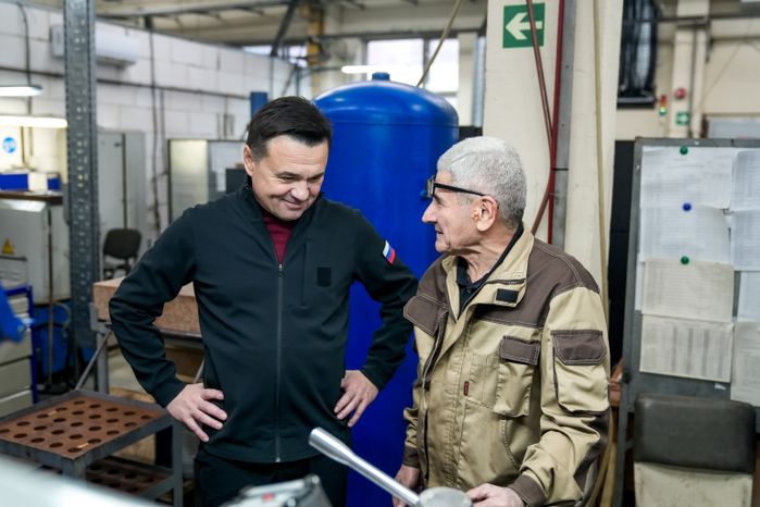 Андрей Воробьев оценил работу подмосковного оружейного завода