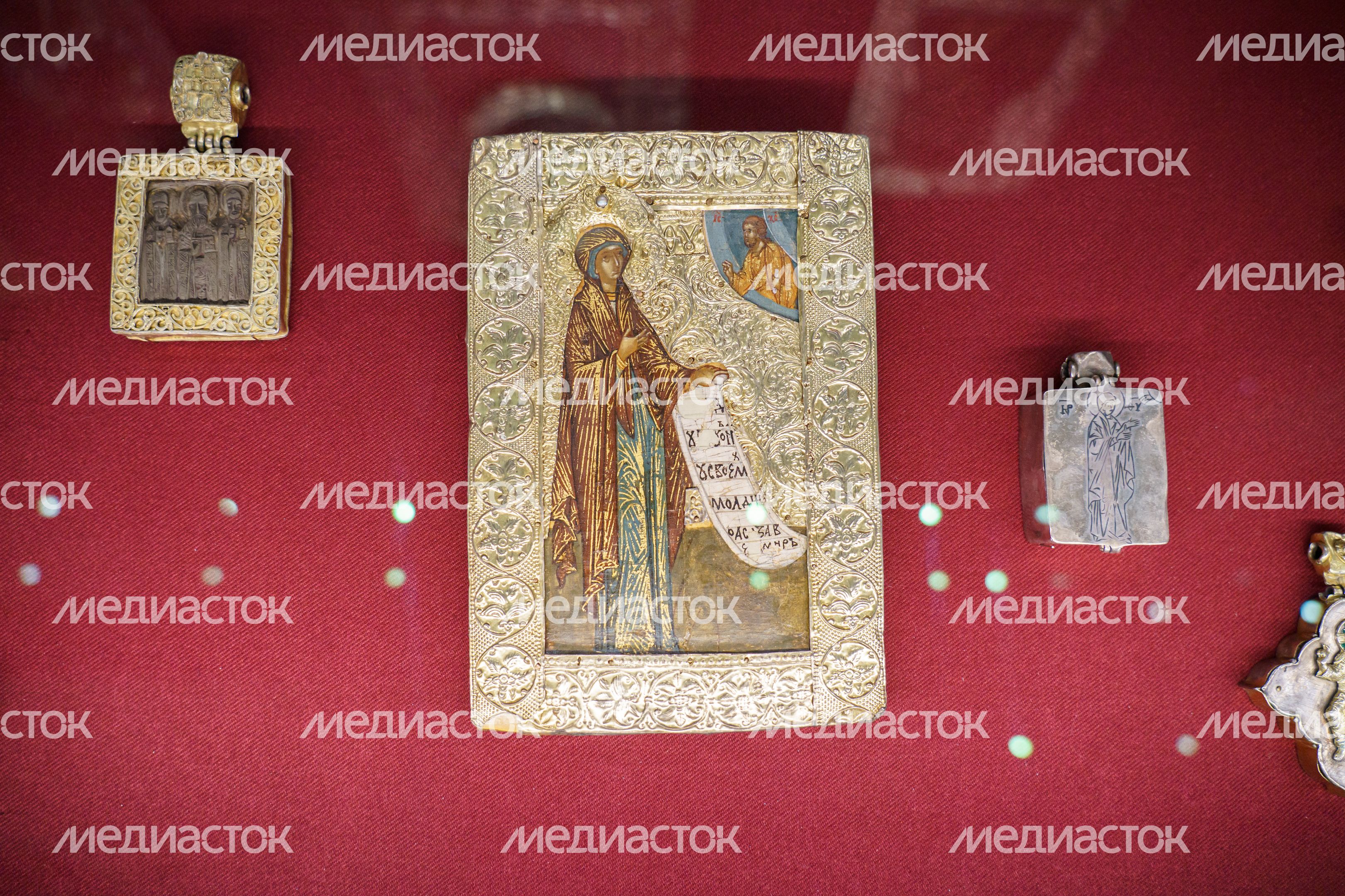 Выставка в филиале музея "Ризница Троице-Сергиевой лавры" в Сергиевом Посаде Выставка в филиале музея "Ризница Троице-Сергиевой лавры" в Сергиевом Посаде