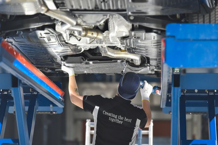 Открытие автомобильного завода Mercedes‑Benz в Подмосковье